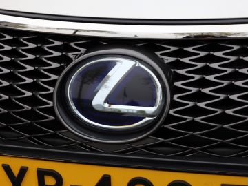 Lexus RC